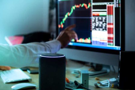 Apple, Amazon struggle with next-gen AI upgrades for voice assistants (NASDAQ:AAPL)