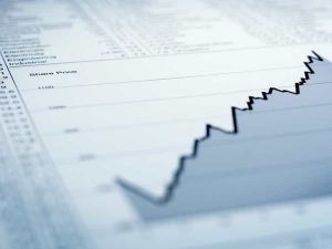 Is the S&P 500 a buying opportunity? Oppenheimer highlights 200-Day MA as a key level