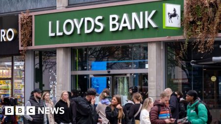 Lloyds, Halifax and TSB banking apps not working, thousands say