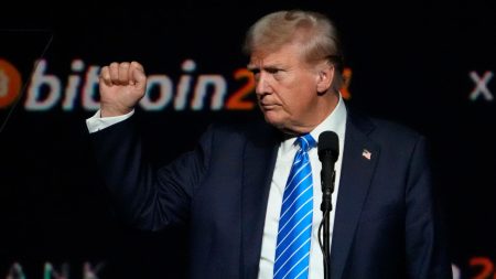 Bitcoin Dips After Trump’s Strategic Reserve Order: Why?