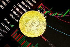 Bitcoin Slips Under 200-Day Moving Average – Will The Downtrend Continue?