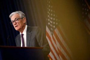 Fed’s Powell says economy strong, but dot plot shows big jump in growth pessimism (SP500)