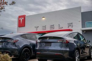 Tesla chair Robyn Denholm sells stock worth M (NASDAQ:TSLA)