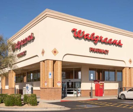 Walgreens gains on reports of Sycamore nearing B takeover (WBA:NASDAQ)